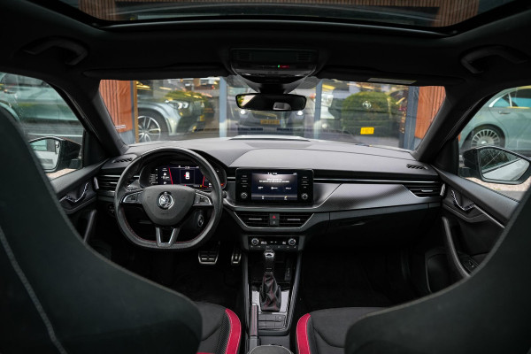 Škoda Kamiq 1.0 TSI Business Edition Monte Carlo Panoramadak Stoelverw. Carplay Digital Dash