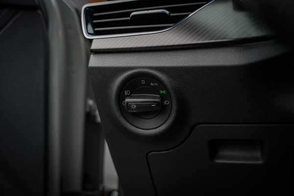 Škoda Kamiq 1.0 TSI Business Edition Monte Carlo Panoramadak Stoelverw. Carplay Digital Dash