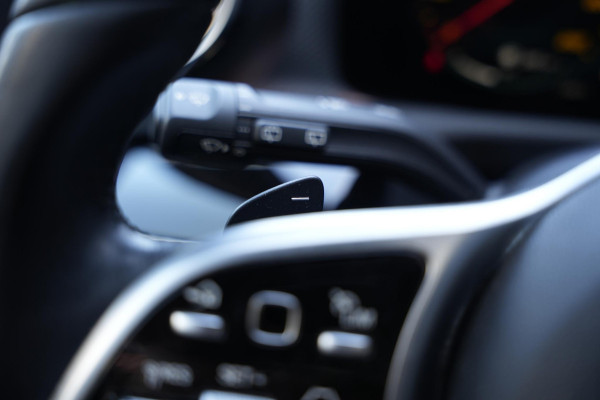 Mercedes-Benz A-Klasse 250 e Premium Plus Panoramadak Widescreen Adaptieve Cruise Leer Stoelverw. Ambient