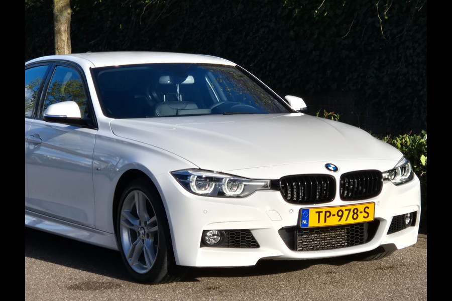 BMW 3-serie M Sport Virtual dash Apple CarPlay 18inch DAB+ Cruise 100% dealer onderhouden M Sport Edition