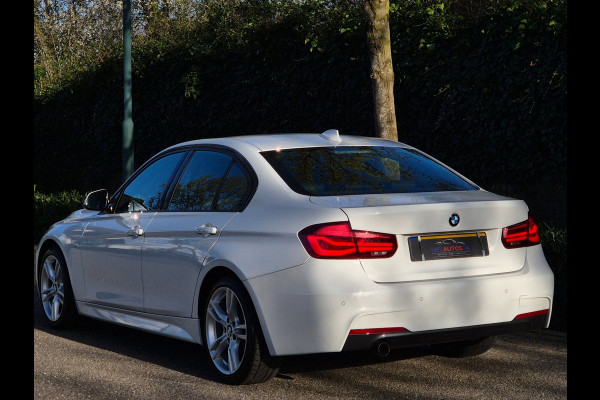 BMW 3-serie M Sport Virtual dash Apple CarPlay 18inch DAB+ Cruise 100% dealer onderhouden M Sport Edition