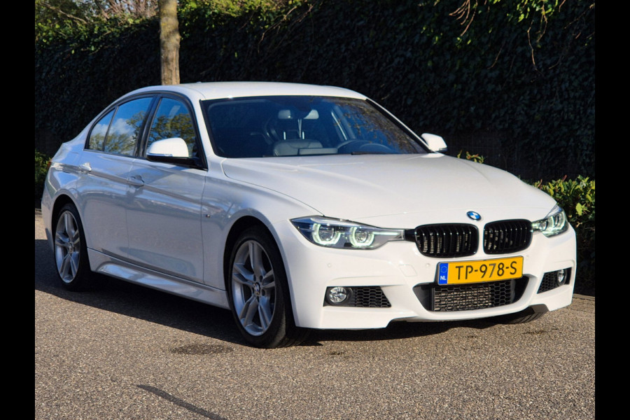 BMW 3-serie M Sport Virtual dash Apple CarPlay 18inch DAB+ Cruise 100% dealer onderhouden M Sport Edition