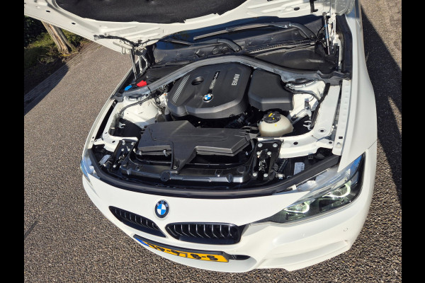 BMW 3-serie M Sport Virtual dash Apple CarPlay 18inch DAB+ Cruise 100% dealer onderhouden M Sport Edition