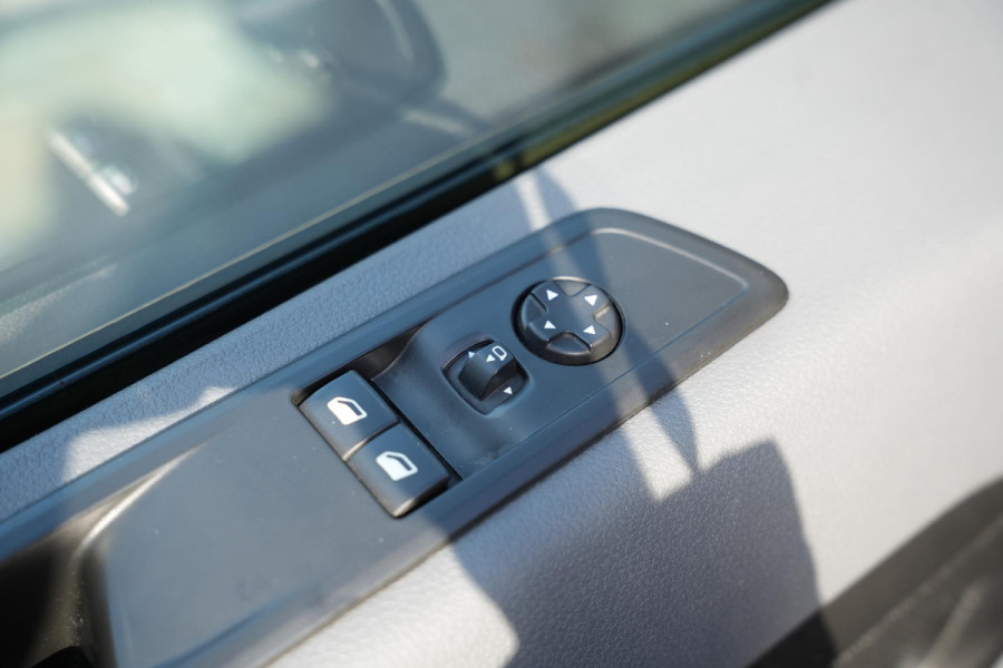 Peugeot Expert 2.0 BlueHDI 180 Standard Premium