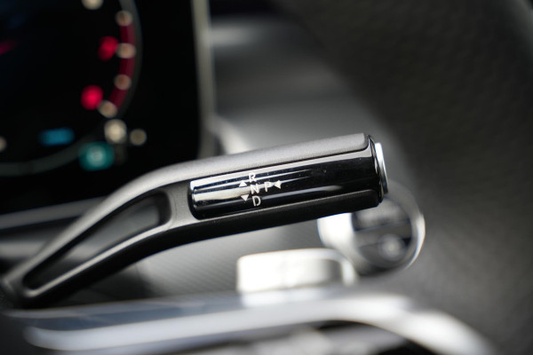 Mercedes-Benz C-Klasse 180 Business Solution AMG Adaptieve Cruise Ambient Stuurverw. 360 Camera 19''LM