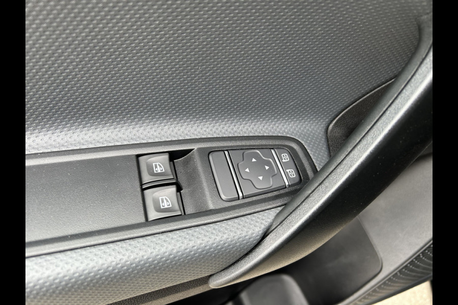 Mercedes-Benz Citan 112 CDI L1 LED / MBUX / L+R Schuifdeur / Navigatie / Camera / Trekhaak / Cruise control / Airco / Parkeersensoren / Lmv