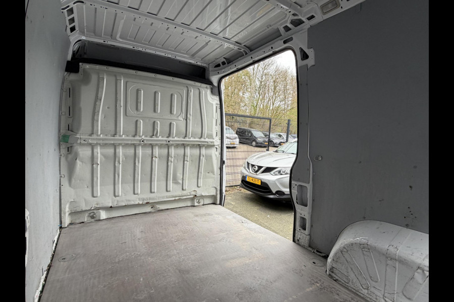 Opel Movano 2.2D 140 L2H2 EDITION AIRCO.NAVI .BETIMMERING . PARKEERSENSOREN ACHTER.