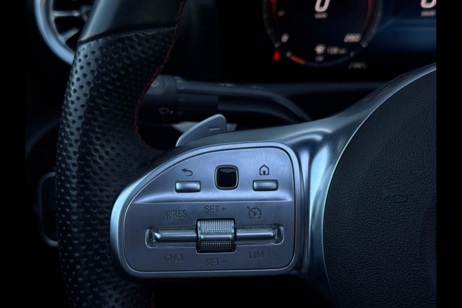 Mercedes-Benz CLA-Klasse 250 e AMG Line FULL PANO SFEER ECC MM SEATS SPORTVELGEN NAVI
