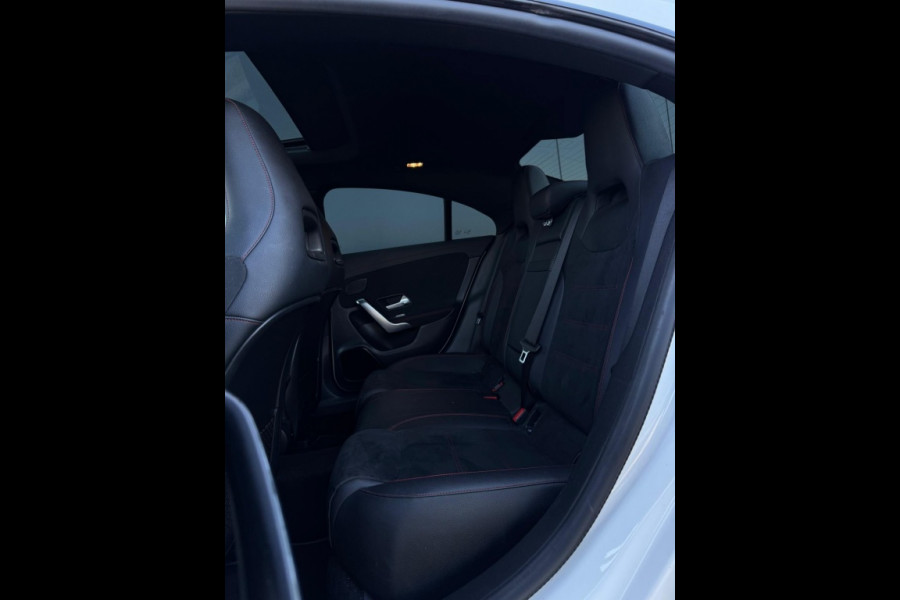Mercedes-Benz CLA-Klasse 250 e AMG Line FULL PANO SFEER ECC MM SEATS SPORTVELGEN NAVI