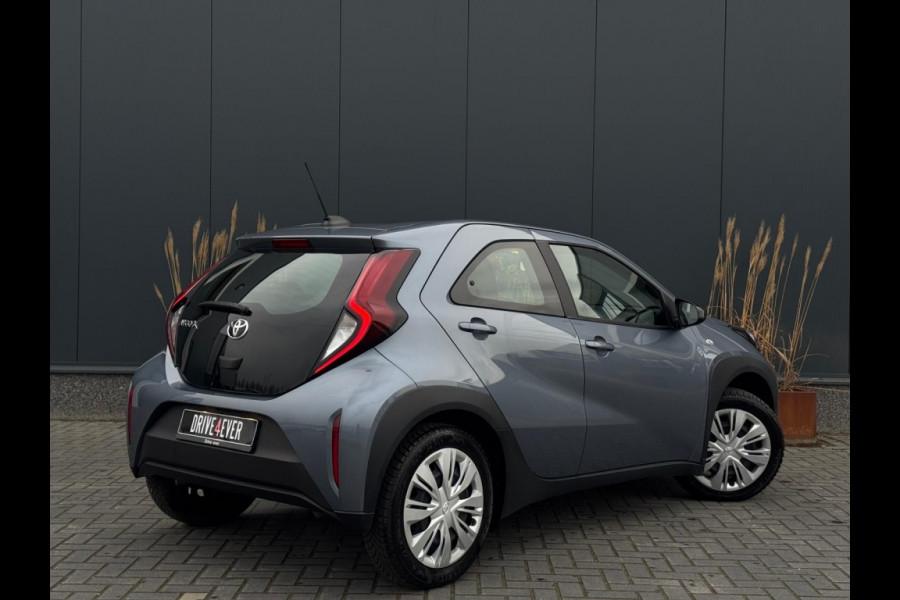 Toyota Aygo X 1.0 VVT-i S-CVT Prem AUTOMAAT NAVI CAMERA LED GARANTIE