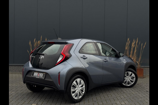 Toyota Aygo X 1.0 VVT-i S-CVT Prem AUTOMAAT NAVI CAMERA LED GARANTIE