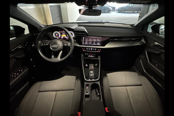 Audi A3 Sportback 45 TFSI e S Line Pano|Keyless|Dodehoek|ACC