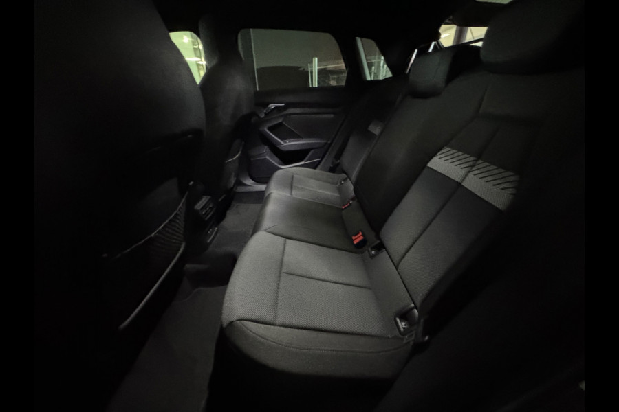 Audi A3 Sportback 45 TFSI e S Line Pano|Keyless|Dodehoek|ACC