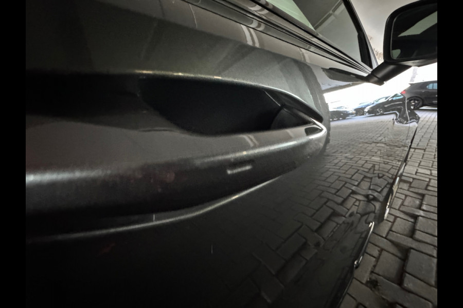 Audi A3 Sportback 45 TFSI e S Line Pano|Keyless|Dodehoek|ACC