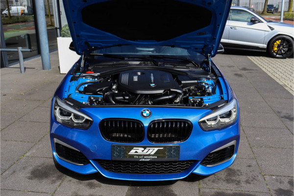 BMW 1-serie M140i High Executive **Sp.leder/Carplay/Alcantara stuur/BMW-Led**