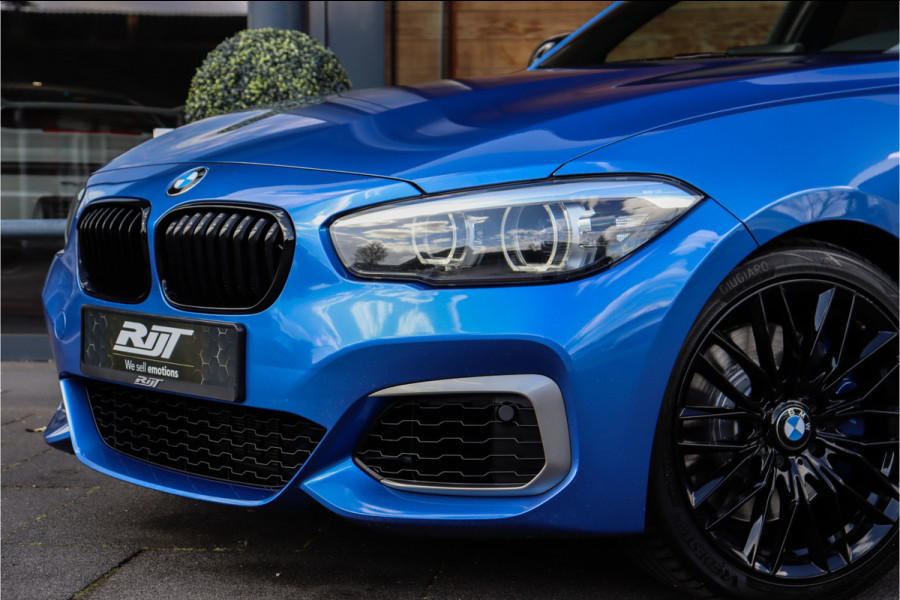 BMW 1-serie M140i High Executive **Sp.leder/Carplay/Alcantara stuur/BMW-Led**