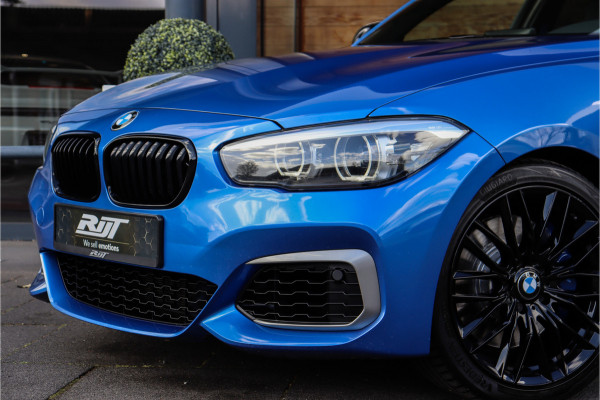 BMW 1-serie M140i High Executive **Sp.leder/Carplay/Alcantara stuur/BMW-Led**