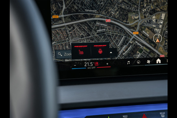 BMW X3 30e xDrive M Sport | Iconic glow grill | 360 Camera | Active cruise | Comfort access | Trekhaak | Ambiance interieur