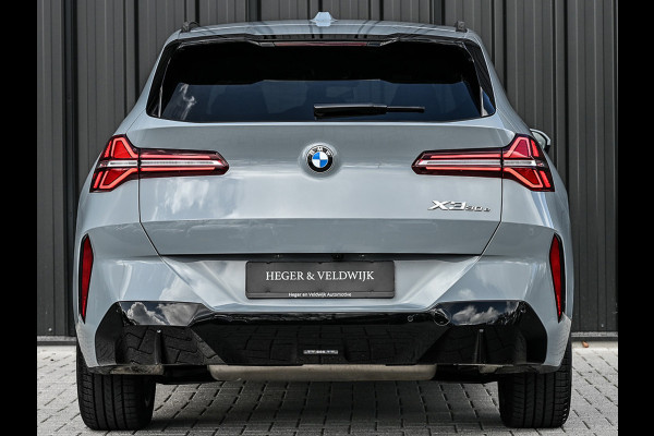BMW X3 30e xDrive M Sport | Iconic glow grill | 360 Camera | Active cruise | Comfort access | Trekhaak | Ambiance interieur