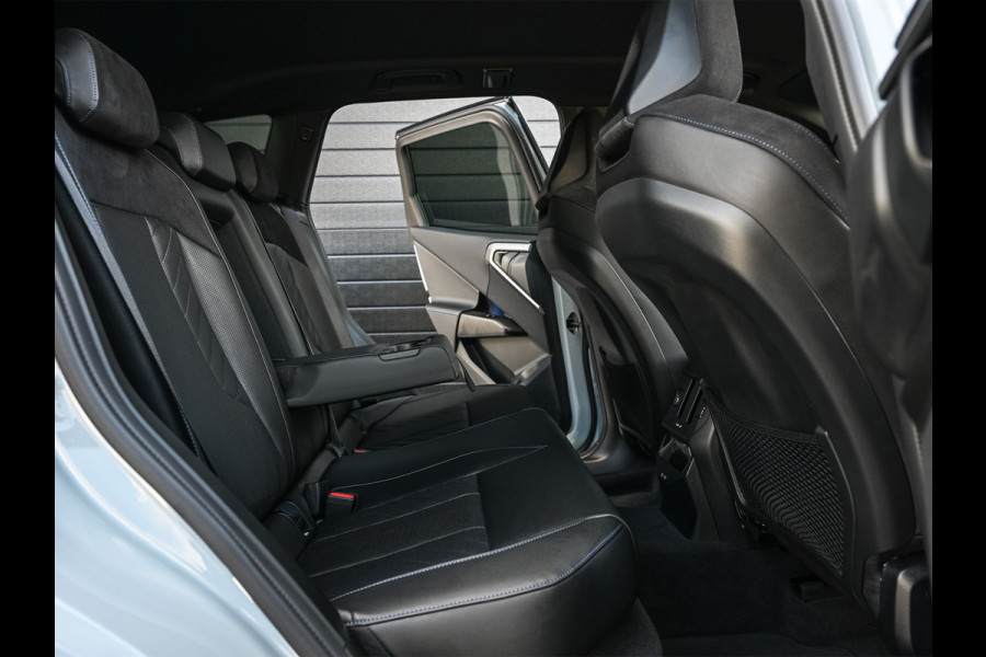 BMW X3 30e xDrive M Sport | Iconic glow grill | 360 Camera | Active cruise | Comfort access | Trekhaak | Ambiance interieur