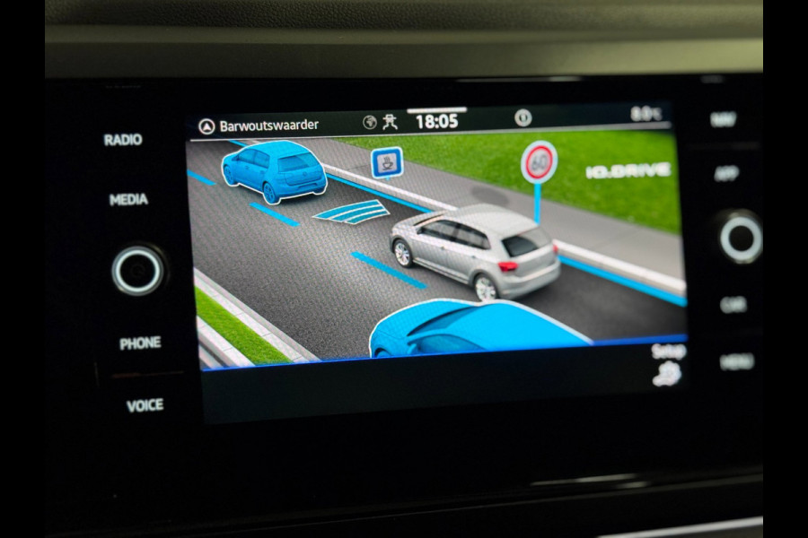 Volkswagen Polo 1.0 TSI R-Line | IQ LIGHT | CAMERA | STOELVERW.