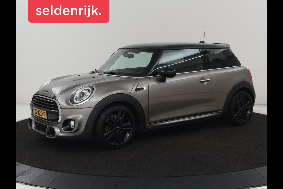 MINI Cooper 1.5 John Cooper Works | Harman/Kardon | Carplay | Sportstoelen | Full LED | Navigatie | Climate control | Park Assist | Cruise control | Getint glas