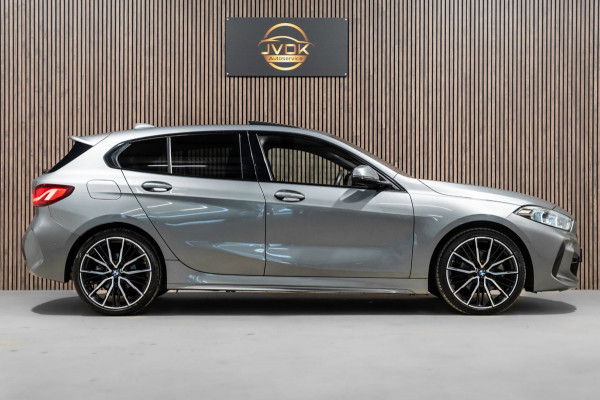 BMW 1-serie 118i M-Sport Pano HUD HK Muziek Kuipstoelen BTW