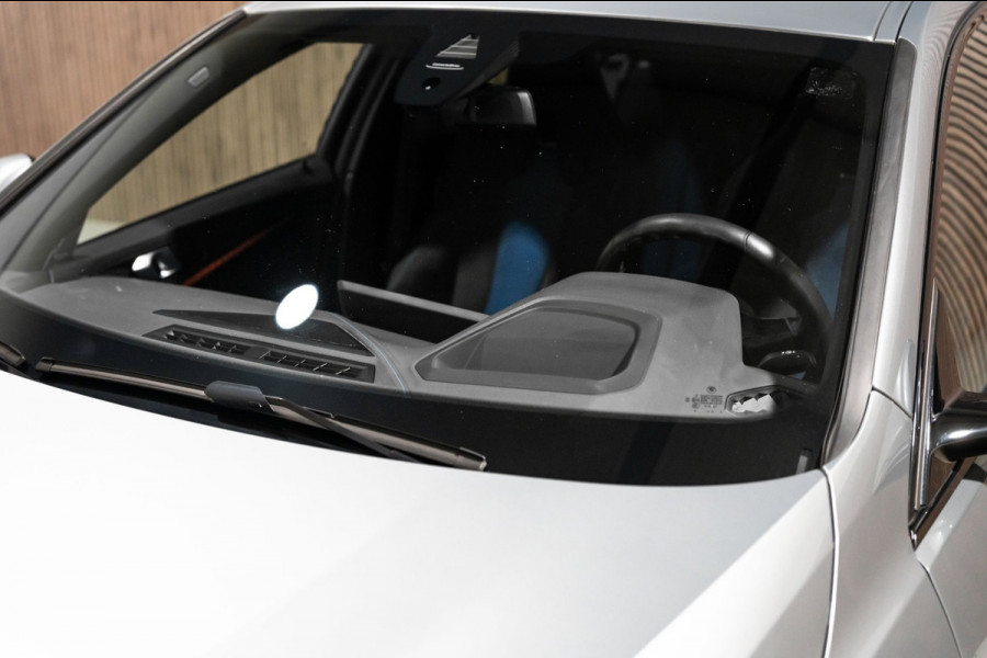 BMW 1-serie 118i M-Sport Pano HUD HK Muziek Kuipstoelen BTW
