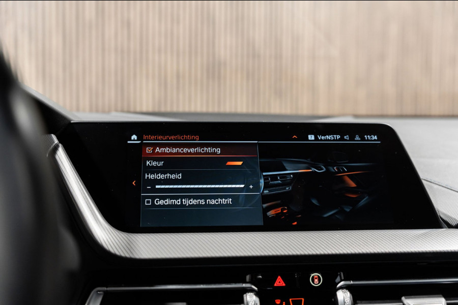 BMW 1-serie 118i M-Sport Pano HUD HK Muziek Kuipstoelen BTW