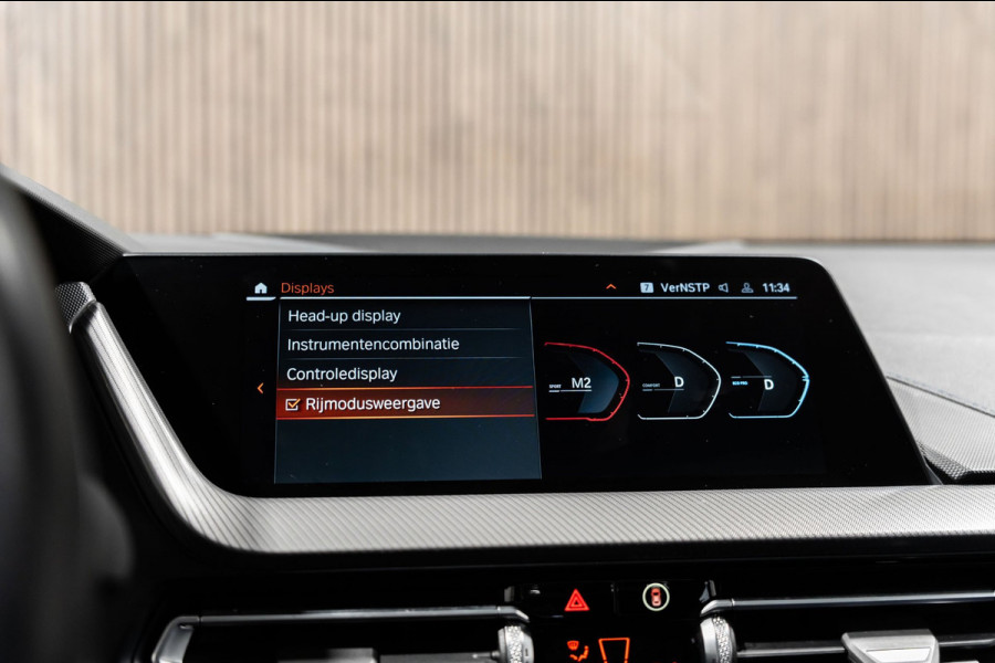 BMW 1-serie 118i M-Sport Pano HUD HK Muziek Kuipstoelen BTW