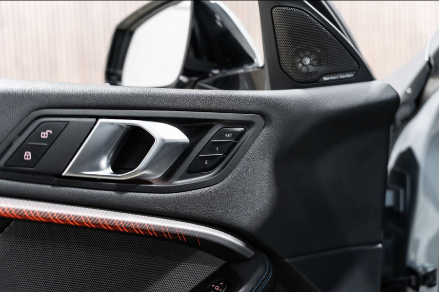 BMW 1-serie 118i M-Sport Pano HUD HK Muziek Kuipstoelen BTW