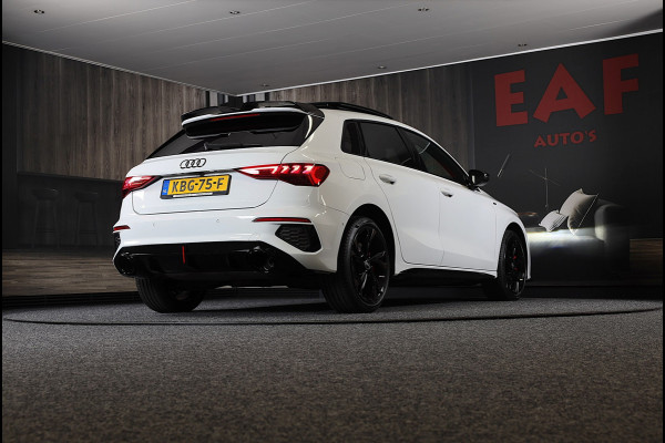 Audi A3 Sportback 45 TFSI e RS3 Look / 245 PK / RS Zetels / B & O / Leder / Head Up / Open Pano / Matrix / Virtual Cockpit / Pdc