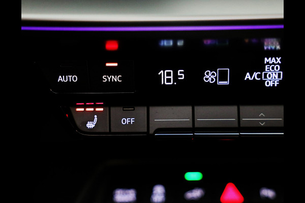 Audi A3 Sportback 45 TFSI e RS3 Look / 245 PK / RS Zetels / B & O / Leder / Head Up / Open Pano / Matrix / Virtual Cockpit / Pdc