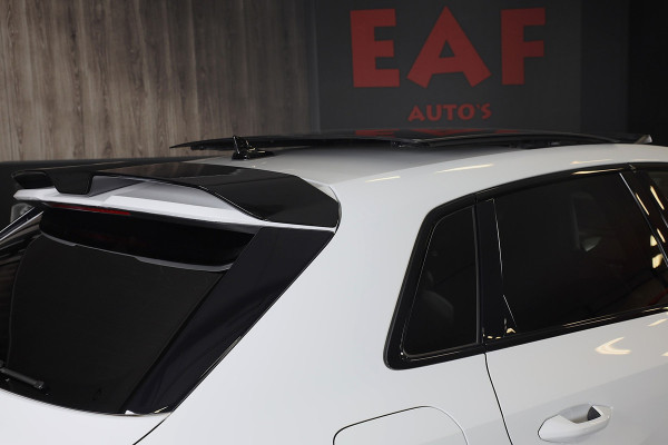 Audi A3 Sportback 45 TFSI e RS3 Look / 245 PK / RS Zetels / B & O / Leder / Head Up / Open Pano / Matrix / Virtual Cockpit / Pdc