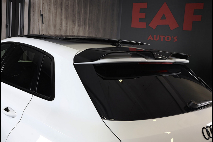 Audi A3 Sportback 45 TFSI e RS3 Look / 245 PK / RS Zetels / B & O / Leder / Head Up / Open Pano / Matrix / Virtual Cockpit / Pdc