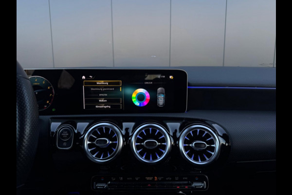 Mercedes-Benz A-Klasse 160 Business Sol AMG ORG NL SFEER LEDER LED SPORTVELGEN