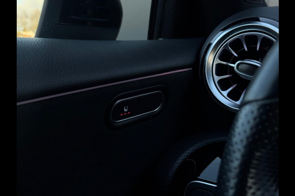 Mercedes-Benz A-Klasse 160 Business Sol AMG ORG NL SFEER LEDER LED SPORTVELGEN