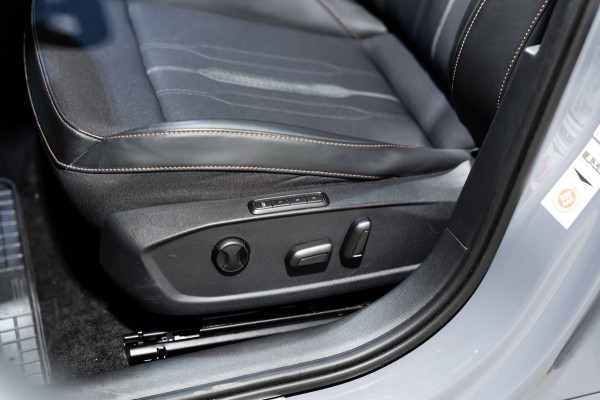 CUPRA Formentor 1.4 e-Hybrid VZ Performance Pano PDC CUPRA-MODUS LEDER