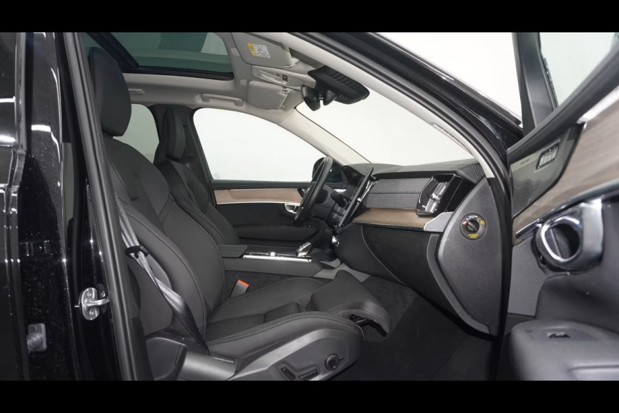 Volvo XC90 2.0 T8 Plug-in hybrid AWD Plus Dark ** FULL OPTIONS, LUCHTVERING, PANO, 21-inch LMV, H&K ** 1e EIG - UNFALLFREI ** ** INFORMEER OOK NAAR ONZE AANTREKKELIJKE FINANCIAL-LEASE TARIEVEN **
