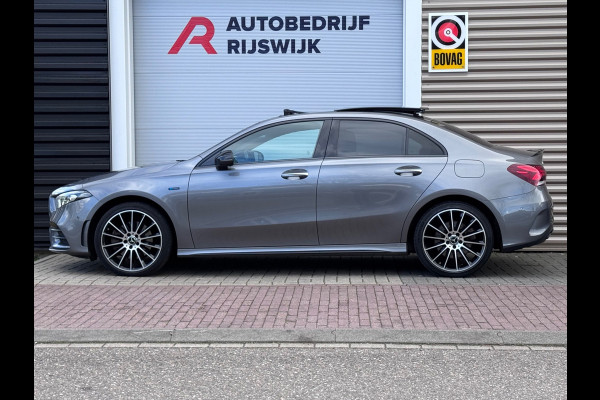 Mercedes-Benz A-Klasse 250 e Premium AMG Pano/Burmester/HuD/Sfeer