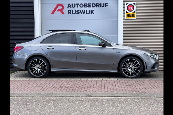 Mercedes-Benz A-Klasse 250 e Premium AMG Pano/Burmester/HuD/Sfeer