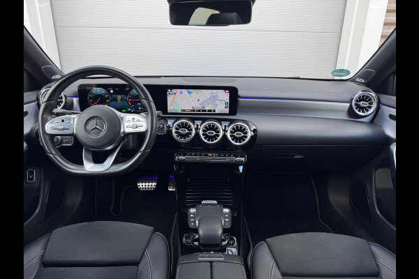 Mercedes-Benz A-Klasse 250 e Premium AMG Pano/Burmester/HuD/Sfeer