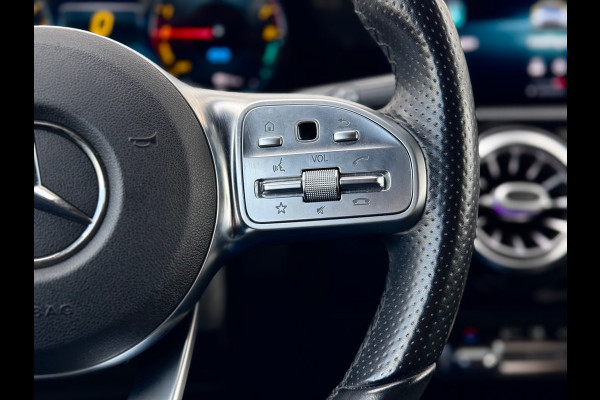 Mercedes-Benz A-Klasse 250 e Premium AMG Pano/Burmester/HuD/Sfeer