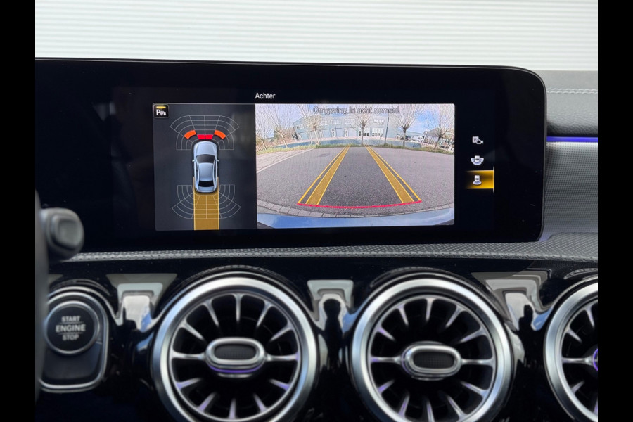 Mercedes-Benz A-Klasse 250 e Premium AMG Pano/Burmester/HuD/Sfeer