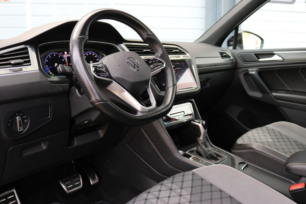 Volkswagen Tiguan 1.5 TSI R-Line Business+ Panodak Virtual cockpit Xenon Navi T-haak Bj:2022