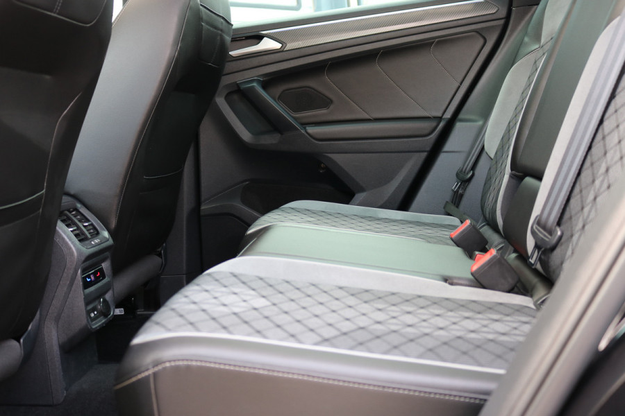 Volkswagen Tiguan 1.5 TSI R-Line Business+ Panodak Virtual cockpit Xenon Navi T-haak Bj:2022