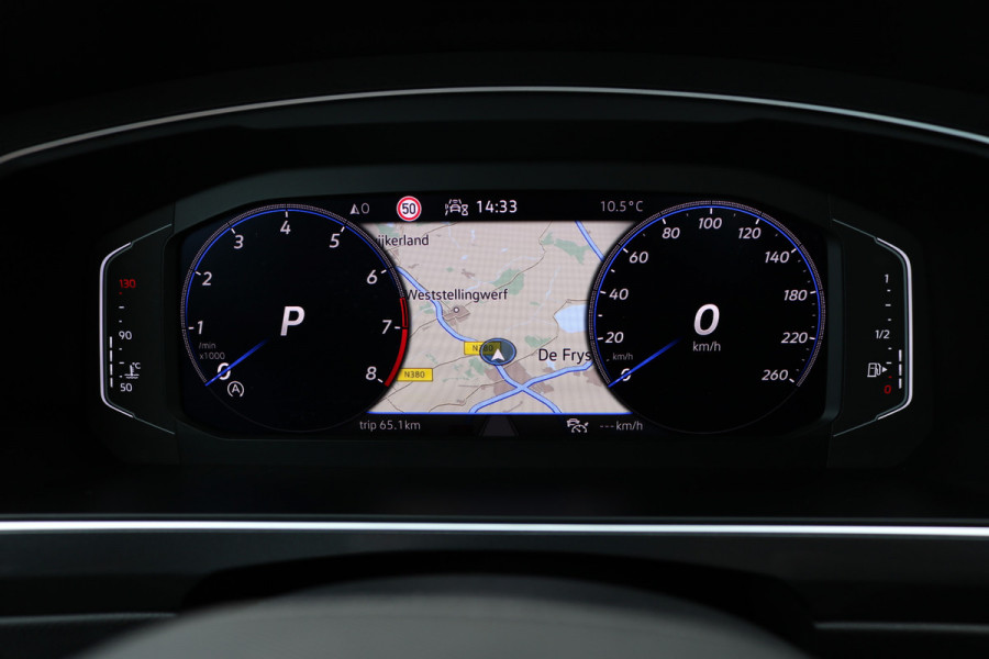 Volkswagen Tiguan 1.5 TSI R-Line Business+ Panodak Virtual cockpit Xenon Navi T-haak Bj:2022