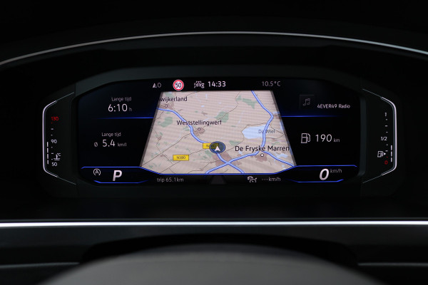 Volkswagen Tiguan 1.5 TSI R-Line Business+ Panodak Virtual cockpit Xenon Navi T-haak Bj:2022