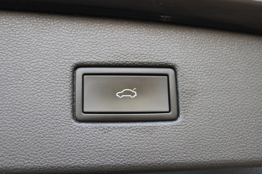 Volkswagen Tiguan 1.5 TSI R-Line Business+ Panodak Virtual cockpit Xenon Navi T-haak Bj:2022