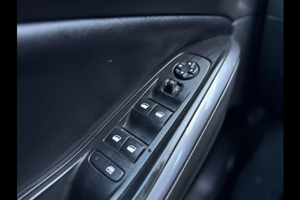 Opel Grandland X 1.2 Turbo Business + 2e Eigenaar|Navi|Clima|Cruise|Carplay|Trekhaak|PDC|Dealer onderhouden|D-riem vv in 2023|N.A.P|APK tot 08-2027